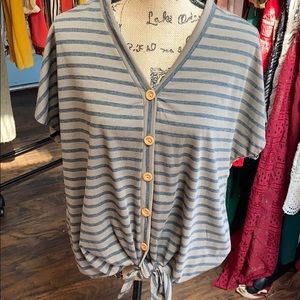 Button up V neck w tie at bottom